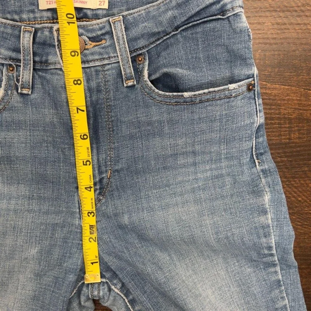 Women's Denim Jean Levi Strauss & Co. 721 High Rise Skinny Size 27(4) - Picture 7 of 8